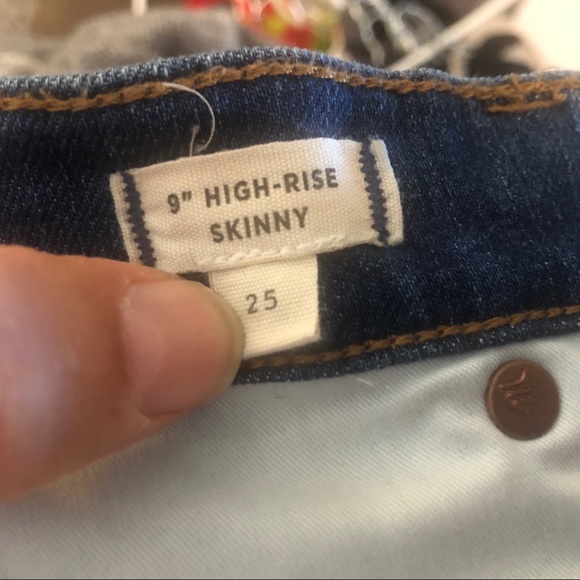 Madewell 9” High Rise Skinny Jeans Raw distressed - Picture 15 of 16